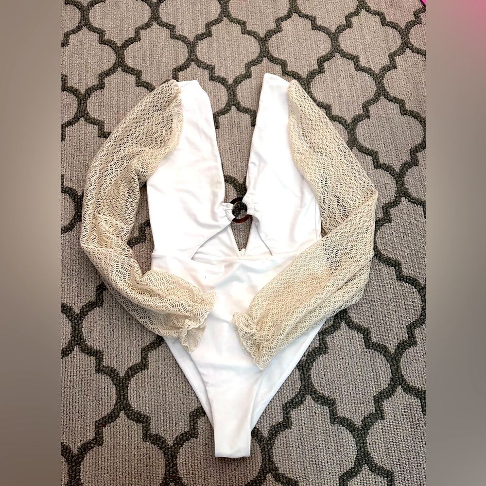 Lovewave Swim - The Emily swimsuit size M.